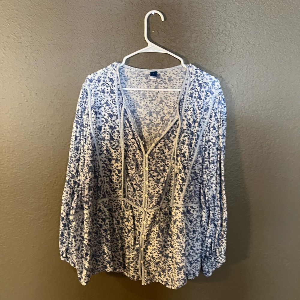 Old Navy Blue and White Floral Top